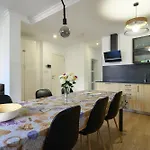 Hjs Plaza Ii Lägenhet *