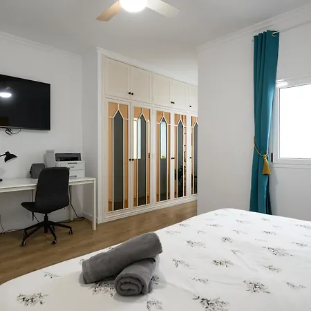 Hjs Plaza Ii * Las Palmas de Gran Canaria