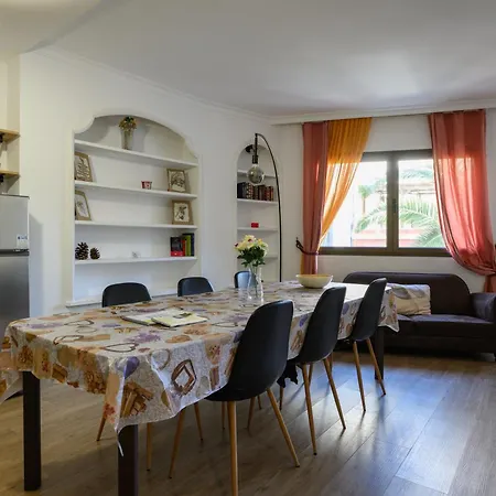 Apartman Hjs Plaza Ii *